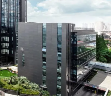 企业拓展训练与沉浸式团建方案的融合应用实践